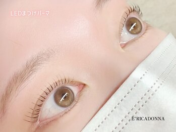 リッカドンナ 南森町店(E'RICADONNA)/まつげパーマ×LEDコーティング