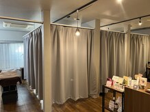 ランプール 神戸元町店(Lampur)の雰囲気(カーテンで仕切られた落ち着いた個室です♪)