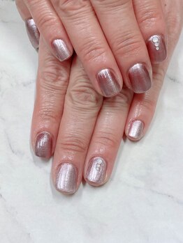 ネイルズ アヴァンティ(Nails Avanti)/ネイルケア付デザインマニキュア