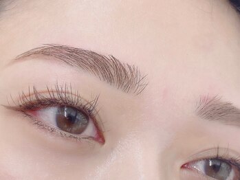 ドルチェ 久留米花畑店(Dolce)の写真/自まゆ毛を活かすふわふわ美眉仕上げ♪3Dブロウ(眉パーマ&WAX脱毛)骨格に合わせた理想の美眉スタイリング◎