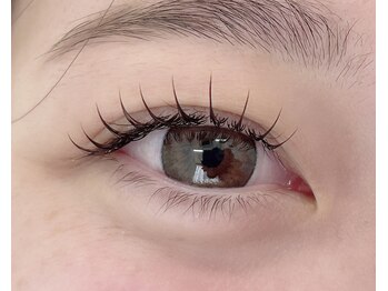 ルーム 近鉄八尾店(ROOM)の写真/こだわり女性にオススメ!マスク生活だからこそ、大人気のカラーエクステで周りと差がつく印象的な目元に☆