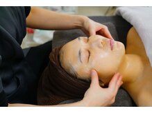 ユカリス(Yu.charis)/REVIハーブピーリング施術工程♪