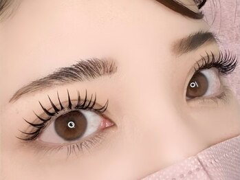 ディア リリー(Dia Lily.)の写真/目元の印象をパッと華やかにするカラーエクステ★カラーは豊富にご用意！瞳や髪の色味に合わせたご提案も◎