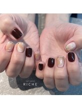 リッシュ(RICHE)/ボルドー×ニュアンスネイル