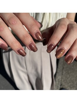 ヒルズ 原宿(Hills Harajuku)/マグネットネイル