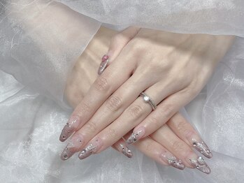 ベビーライオン(BABY LION)/ピンクラメキラキラネイル♪