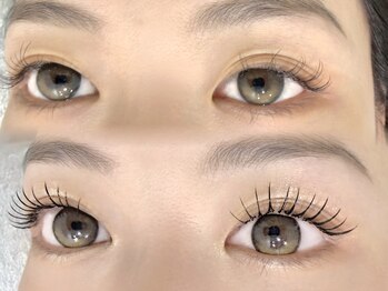 アイラッシュサロン ミー(ME)の写真/下がりまつ毛で目元が暗い印象に、、、!?リフトアップまつ毛エクステ”＆healthy”で明るく若々しい目元へ!