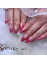 マディア(MADIA)/【スカルプやり放題/Sculpture】