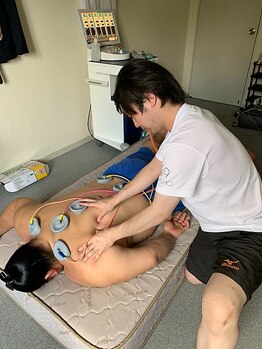 いわながスポーツ整体院の写真/全身整体＋姿勢/腰痛・肩こり改善!身体の不調や歪みの根本改善を目指します★圧倒的高技術の整体を低価格で