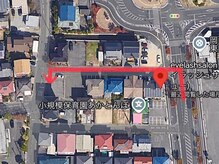 キュー(cue)の雰囲気（敷地外駐車場あり　赤いコーンが目印）