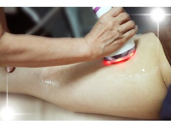 コンフィデンス 谷町四丁目店(Confidence)/裏モモからお尻までアプローチ