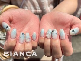 チークネイル￥9000