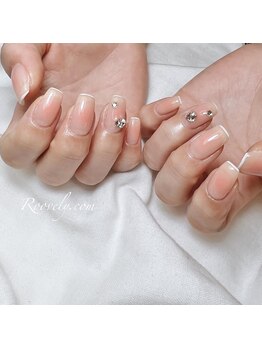 ルブリー(roovely)/大人チークネイル