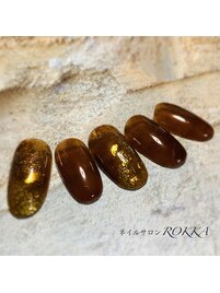 琥珀ネイル