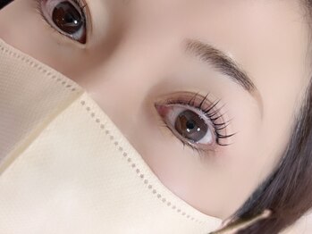 アール(R)/パリジェンヌラッシュリフト