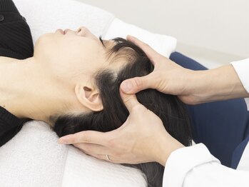 ヒラメント 藤沢(Hilament)の写真/慢性的な頭痛や眼精疲労、浅い眠りに。首肩の詰まりを解消し、その辛さを根本から改善へ導きます。