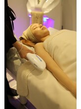 ミシェル(Michelle)/女性腕脱毛の施術風景