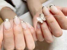 ネイルサロン イントゥ(into_)/ガラスフレンチ　バタフライ