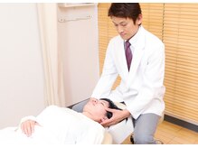 フィジック 恵比寿の雰囲気（顎関節・あごの痛みのご相談多数。首や頭蓋のゆがみを丁寧に施術）