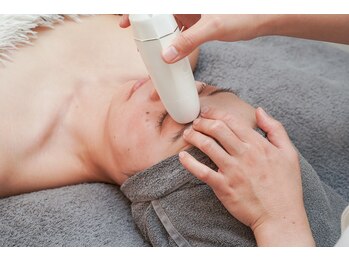 ウィズリリナ 新横浜(with Lilina.)/小顔/痩身/蓄熱式超音波/新横浜