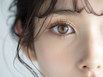 プラスアイラッシュ(Plus eye lash)