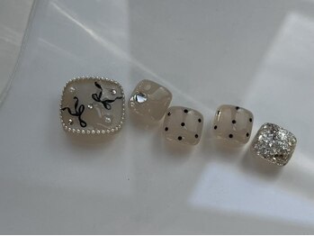 アイネイルズ 恵比寿店(I nails)/ガーリー囲みリボン