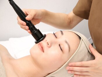 ユーフォリア グロウ(euphoria glow)/{ ラフォスフェイシャル }