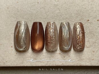 季節のトレンドデザイン2025/10