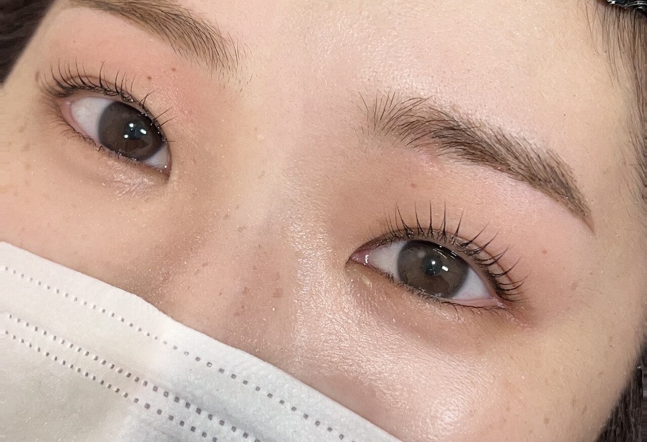 大津市でまつげエクステ(つけ放題)が人気のまつげサロン