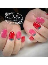 ジュジュ(Juju)/苺ネイル　春ネイル