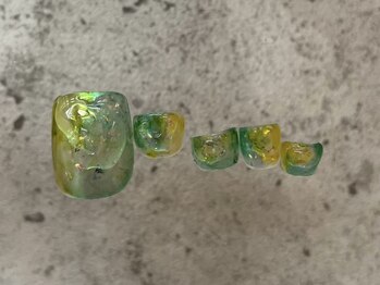 アイネイルズ 天神今泉店(I-nails)/【yuka.t】うるキラグリーン