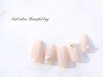 ネイルサロン ハートフルキー(Heartful key)/シンプルビジュー¥8000