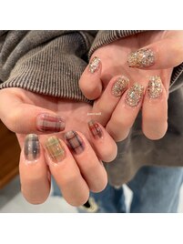 チェック&グリッターネイル☆