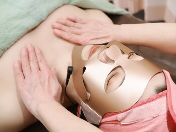 エステティーク吉田千絵の写真/内側から溢れるハリツヤ肌を手に入れたい貴女にオススメ!【コラーゲンDE小顔筋肉リフト贅沢マスクコース】