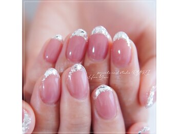 瑠璃(RURI)/ガラスフレンチネイル