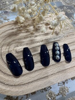 プルメリアドット(Plumeria.)/ネイビーネイル