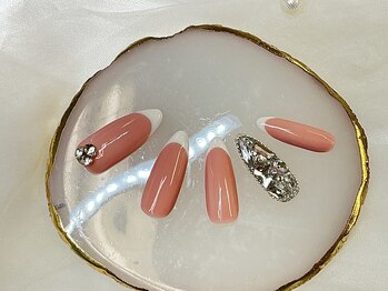 クイーンズネイル(Queeens nail)/敷き詰め　フレンチネイル