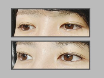 マギア(mag-ia)/★長いまつげも自然にリフト★