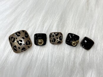 ラウレア(Laule'a)/フット定額Trend レオパード