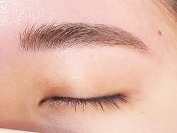 ニュートラル前原店(Neutral by FLEAR)の写真/【アイブロウ◇眉毛デザイン¥4,400】お顔の印象を左右する眉毛のお手入れをすることで、垢抜け美人に♪