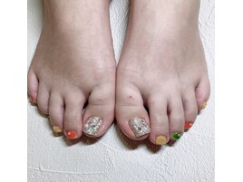 キラキラフットネイル