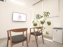 ゼン接骨院(ZEN接骨院)/院内、電療前