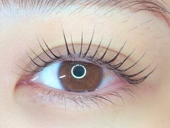 ラッシュ バイ ナナ(lash by nana)の写真/【オススメ★持続力が自慢のまつ毛パーマ!】ナチュラル派の方やマツエク休憩中の方に特にオススメです♪