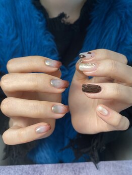 アールドットジーネイル(R.G NAIL)/