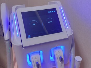 クイーン ビューティーサロン(Queen)の写真/お仕事帰りにも通える♪スピーディー脱毛で、つるすべ肌へ！美容dayにもおすすめ◎