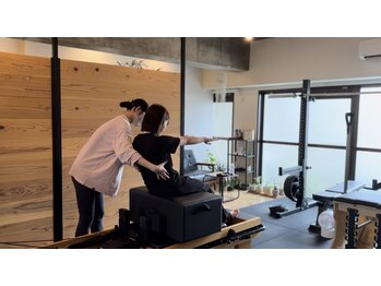 synca ピラティス&パーソナルトレーニングの写真/【美しいラインは姿勢から】マシンピラティスと筋トレが両立可能なパーソナルジムでお体を整えましょう！