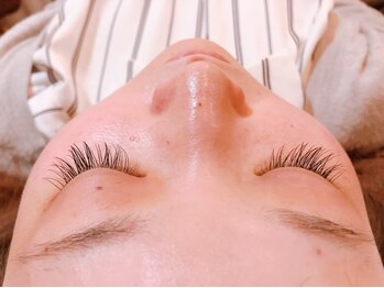 フリルアイビューティ 豊中店(Frill Eye Beauty)/