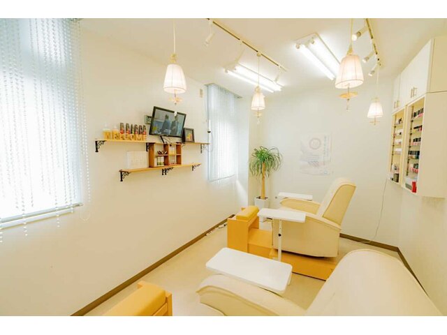 NAIL SALON Very横浜　nail salon&school