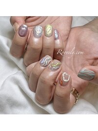 個性派カラフルネイル