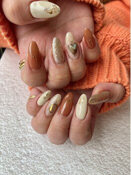 エム ネイル(emu nail)の写真/高リピート率♪今時のお洒落アートがピカイチ！初回オフ無料★Hand ニュアンスデザイン¥12800